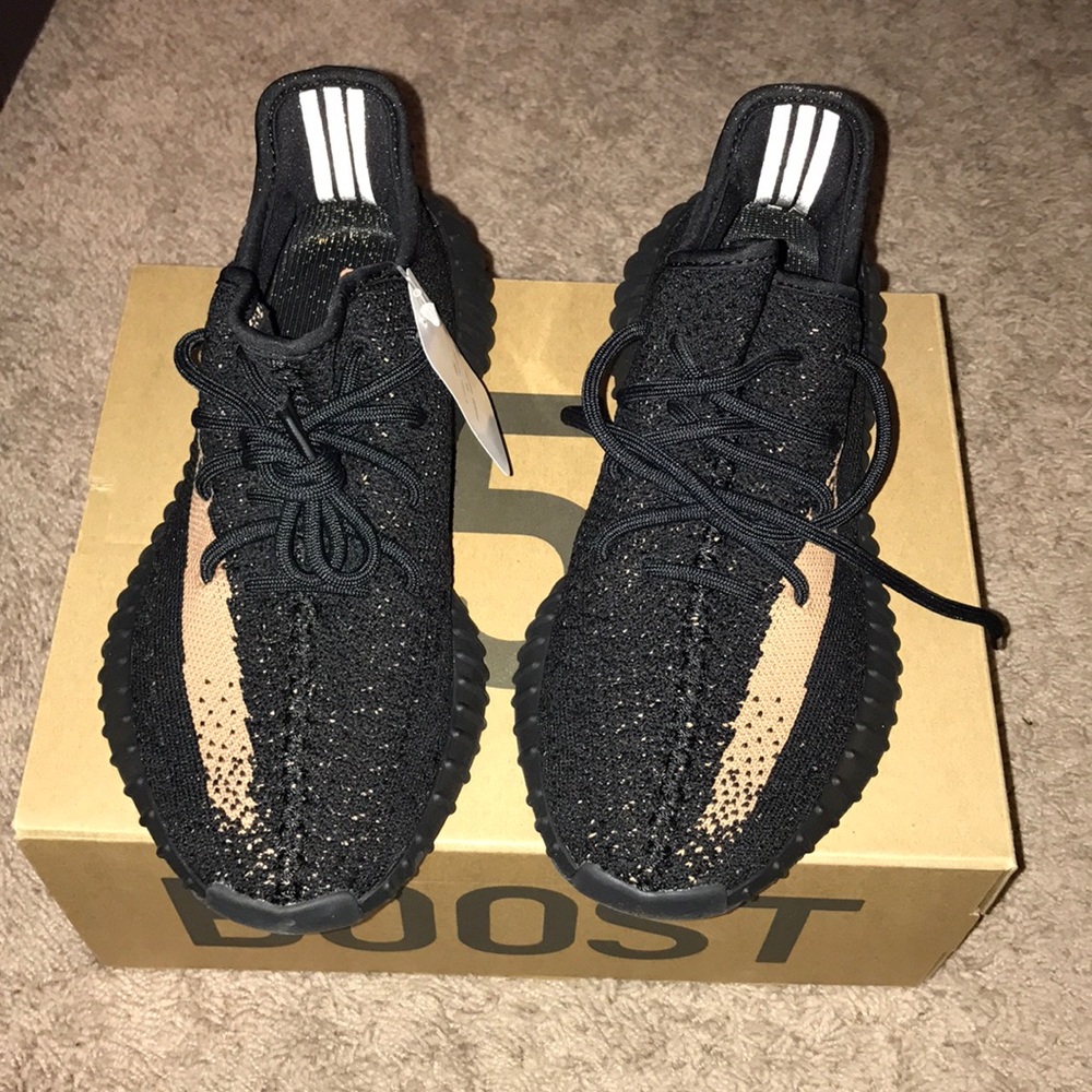 Sneakers YEEZY rare!